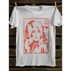 Vintage Heart Queen Graphic Tee for Retro Punk Casual Streetwear Style